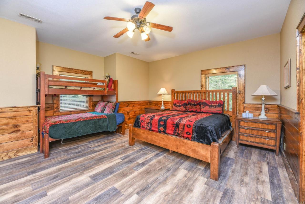 Smokystays 6 Bedroom Cabin Pigeon Forge Exteriör bild
